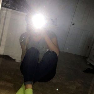 Meet your Posher, Courtney